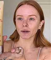 Abigail_EffortlessRedLipGuideRedHairedBeauty_Vogue21_0054.jpg