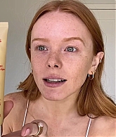 Abigail_EffortlessRedLipGuideRedHairedBeauty_Vogue21_0056.jpg