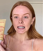 Abigail_EffortlessRedLipGuideRedHairedBeauty_Vogue21_0058.jpg