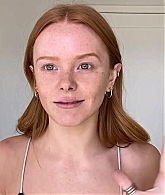 Abigail_EffortlessRedLipGuideRedHairedBeauty_Vogue21_0074.jpg