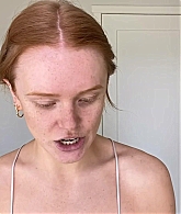 Abigail_EffortlessRedLipGuideRedHairedBeauty_Vogue21_0208.jpg