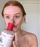 Abigail_EffortlessRedLipGuideRedHairedBeauty_Vogue21_0213.jpg