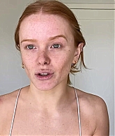 Abigail_EffortlessRedLipGuideRedHairedBeauty_Vogue21_0219.jpg