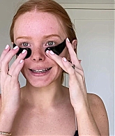 Abigail_EffortlessRedLipGuideRedHairedBeauty_Vogue21_0327.jpg