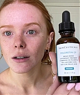 Abigail_EffortlessRedLipGuideRedHairedBeauty_Vogue21_0379.jpg