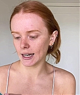 Abigail_EffortlessRedLipGuideRedHairedBeauty_Vogue21_0408.jpg