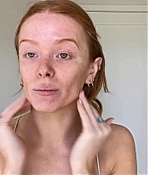 Abigail_EffortlessRedLipGuideRedHairedBeauty_Vogue21_0464.jpg