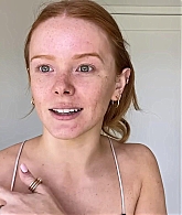 Abigail_EffortlessRedLipGuideRedHairedBeauty_Vogue21_0486.jpg