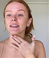 Abigail_EffortlessRedLipGuideRedHairedBeauty_Vogue21_0503.jpg