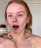 Abigail_EffortlessRedLipGuideRedHairedBeauty_Vogue21_0649.jpg
