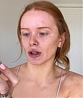 Abigail_EffortlessRedLipGuideRedHairedBeauty_Vogue21_0661.jpg