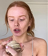 Abigail_EffortlessRedLipGuideRedHairedBeauty_Vogue21_0673.jpg
