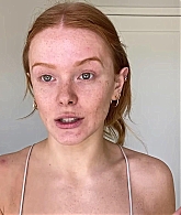 Abigail_EffortlessRedLipGuideRedHairedBeauty_Vogue21_0704.jpg