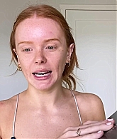Abigail_EffortlessRedLipGuideRedHairedBeauty_Vogue21_0747.jpg