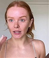 Abigail_EffortlessRedLipGuideRedHairedBeauty_Vogue21_0761.jpg