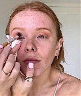 Abigail_EffortlessRedLipGuideRedHairedBeauty_Vogue21_0859.jpg