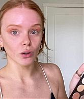 Abigail_EffortlessRedLipGuideRedHairedBeauty_Vogue21_0869.jpg