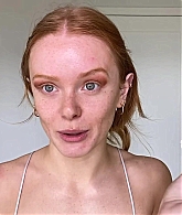 Abigail_EffortlessRedLipGuideRedHairedBeauty_Vogue21_0912.jpg