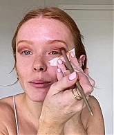Abigail_EffortlessRedLipGuideRedHairedBeauty_Vogue21_0943.jpg