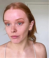 Abigail_EffortlessRedLipGuideRedHairedBeauty_Vogue21_0952.jpg