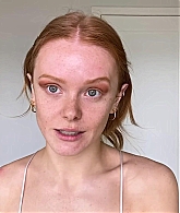 Abigail_EffortlessRedLipGuideRedHairedBeauty_Vogue21_0955.jpg