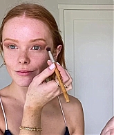 Abigail_EffortlessRedLipGuideRedHairedBeauty_Vogue21_0973.jpg