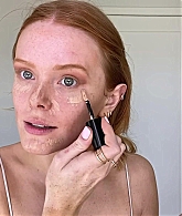 Abigail_EffortlessRedLipGuideRedHairedBeauty_Vogue21_1031.jpg
