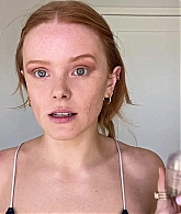 Abigail_EffortlessRedLipGuideRedHairedBeauty_Vogue21_1082.jpg