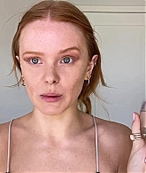 Abigail_EffortlessRedLipGuideRedHairedBeauty_Vogue21_1088.jpg