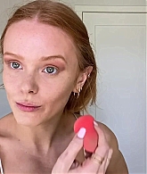 Abigail_EffortlessRedLipGuideRedHairedBeauty_Vogue21_1246.jpg