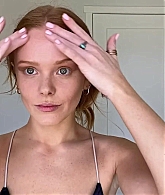 Abigail_EffortlessRedLipGuideRedHairedBeauty_Vogue21_1255.jpg