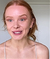 Abigail_EffortlessRedLipGuideRedHairedBeauty_Vogue21_1323.jpg