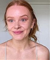 Abigail_EffortlessRedLipGuideRedHairedBeauty_Vogue21_1324.jpg