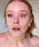 Abigail_EffortlessRedLipGuideRedHairedBeauty_Vogue21_1392.jpg