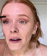 Abigail_EffortlessRedLipGuideRedHairedBeauty_Vogue21_1417.jpg