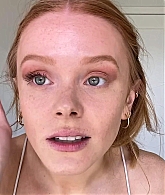 Abigail_EffortlessRedLipGuideRedHairedBeauty_Vogue21_1461.jpg