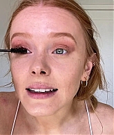 Abigail_EffortlessRedLipGuideRedHairedBeauty_Vogue21_1467.jpg