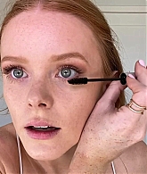 Abigail_EffortlessRedLipGuideRedHairedBeauty_Vogue21_1489.jpg