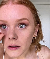 Abigail_EffortlessRedLipGuideRedHairedBeauty_Vogue21_1502.jpg
