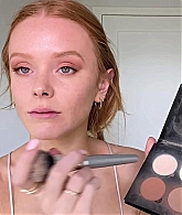 Abigail_EffortlessRedLipGuideRedHairedBeauty_Vogue21_1580.jpg