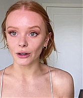 Abigail_EffortlessRedLipGuideRedHairedBeauty_Vogue21_1583.jpg