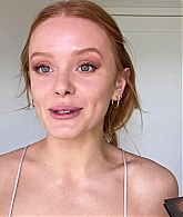 Abigail_EffortlessRedLipGuideRedHairedBeauty_Vogue21_1602.jpg