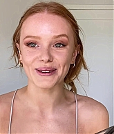 Abigail_EffortlessRedLipGuideRedHairedBeauty_Vogue21_1641.jpg