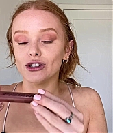 Abigail_EffortlessRedLipGuideRedHairedBeauty_Vogue21_1746.jpg