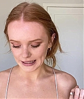 Abigail_EffortlessRedLipGuideRedHairedBeauty_Vogue21_1886.jpg