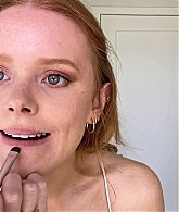 Abigail_EffortlessRedLipGuideRedHairedBeauty_Vogue21_1930.jpg
