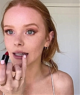 Abigail_EffortlessRedLipGuideRedHairedBeauty_Vogue21_1959.jpg