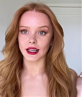 Abigail_EffortlessRedLipGuideRedHairedBeauty_Vogue21_2041.jpg
