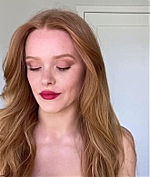 Abigail_EffortlessRedLipGuideRedHairedBeauty_Vogue21_2044.jpg