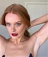 Abigail_EffortlessRedLipGuideRedHairedBeauty_Vogue21_2066.jpg